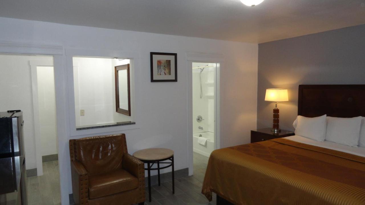 Economy Motel Brownfield